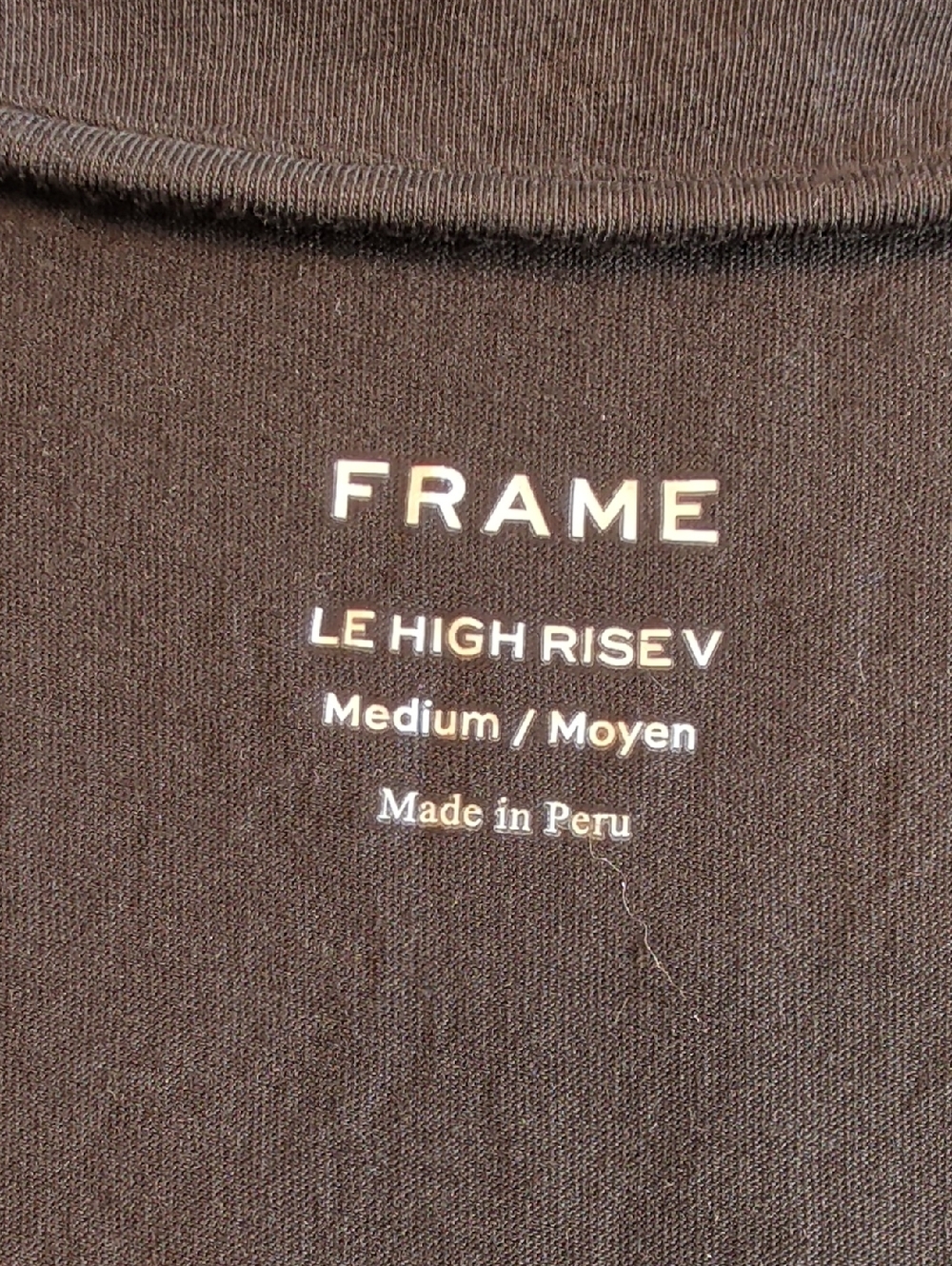 FRAME Le High Rise V Neck Tee - Picture 5 of 6